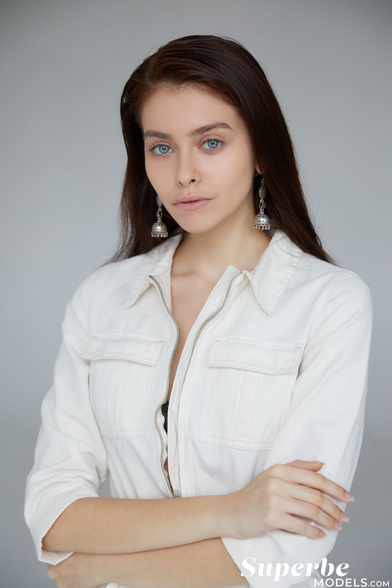 Вера, 18 лет, 0 размер груди